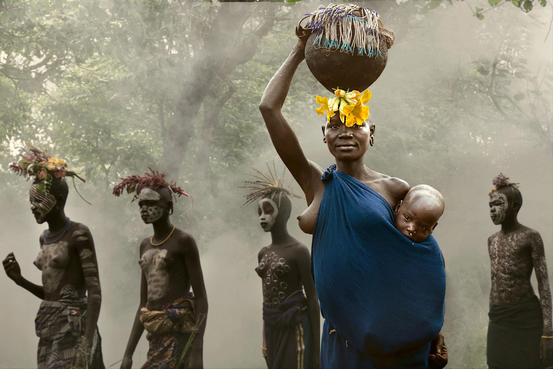 Golden Dragon Photo Award - Guanglin Ren (China) - Mother